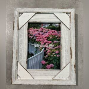 Thomasville White Wood frame 5”x7” NWOT